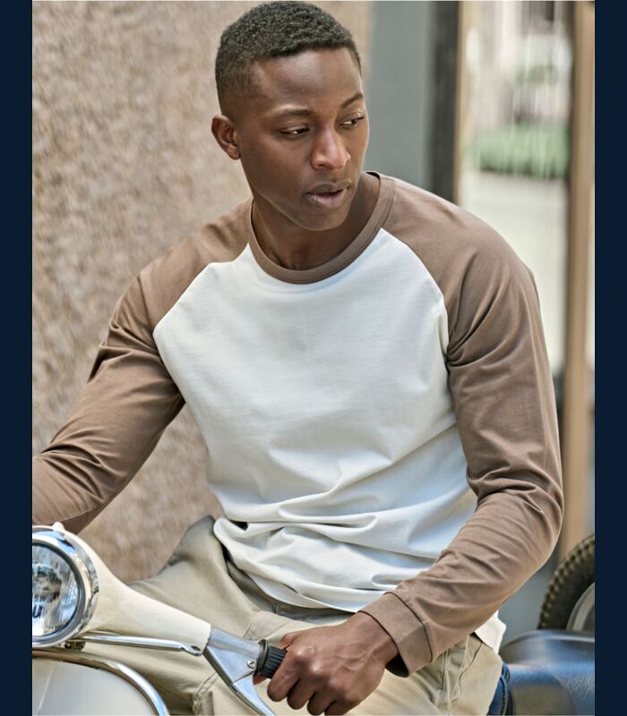 Unlabeled Baseball Tee Thumbnail