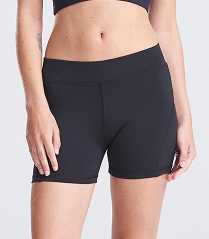 Women's cool training shorts Thumbnail