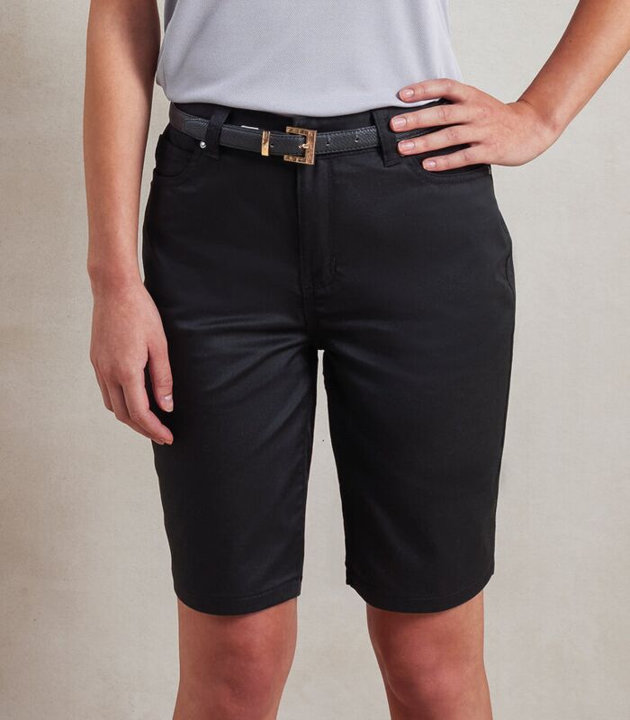 Women’s performance chino shorts Thumbnail